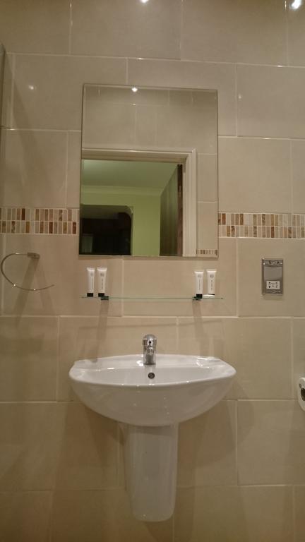 Gateway Express Hotel Newport  Quarto foto